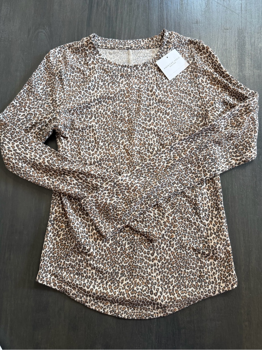 American Eagle NWT Women’s Medium Leopard Print Long Sleeve Top M